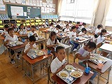 今日の給食の画像