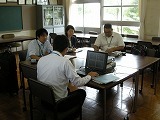 学校視察で来校の画像