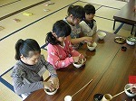 御殿万歳部と茶道部の活動の画像