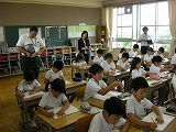 学校視察で来校の画像