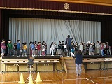 学芸会の練習の画像