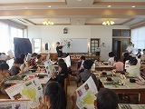 3年生花育活動の画像