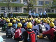 校外茶摘みの画像