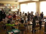 学校視察の画像