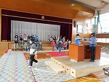 卒業式の練習の画像