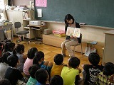 朝の読み聞かせ・読書の画像