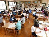 絵をかく会の画像