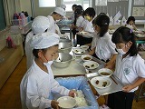 給食も順調にスタートの画像