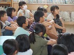 学校司書さんによるブックトーク(4年生)の画像