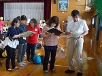 暴風警報発令時の避難訓練の画像