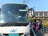 修学旅行へ出発の画像