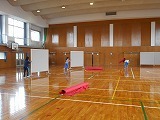 卒業式会場準備の画像