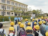校外茶摘みの画像