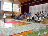 卒業式の練習の画像