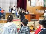 卒業式の練習の画像