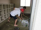 プール掃除の画像