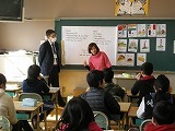 外国語活動の授業の画像