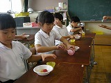 2年トマトゼリーを作ろうの画像