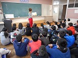 カウントダウンと読み聞かせの画像