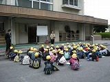 4年生社会見学への画像