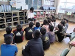 図書ボラさん読み聞かせの画像