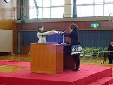 卒業記念品授与贈呈式・修了証授与式の画像