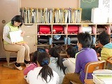 読み聞かせの画像