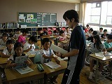 通知表の配付と夏休みの準備の画像