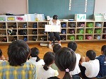 読み聞かせの画像