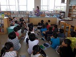 学校司書さんによるブックトーク(4年生)の画像