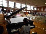 卒業式の練習の画像