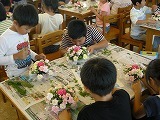 3年生花育活動の画像